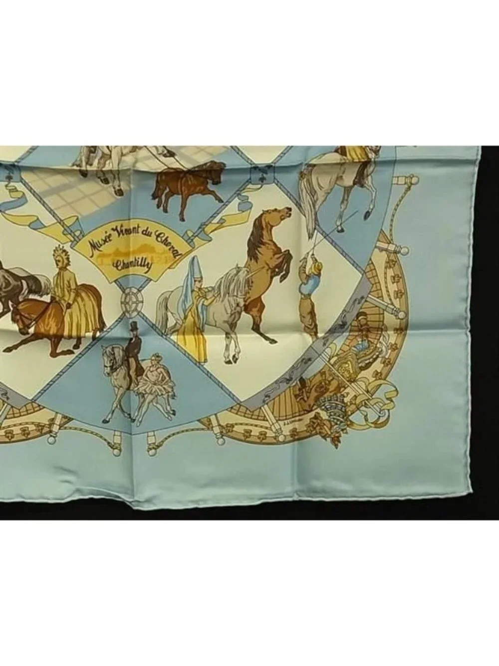 Hermes Musee Vivant du Cheval Chantilly Carre 45 Petit Gavroche Silk Scarf